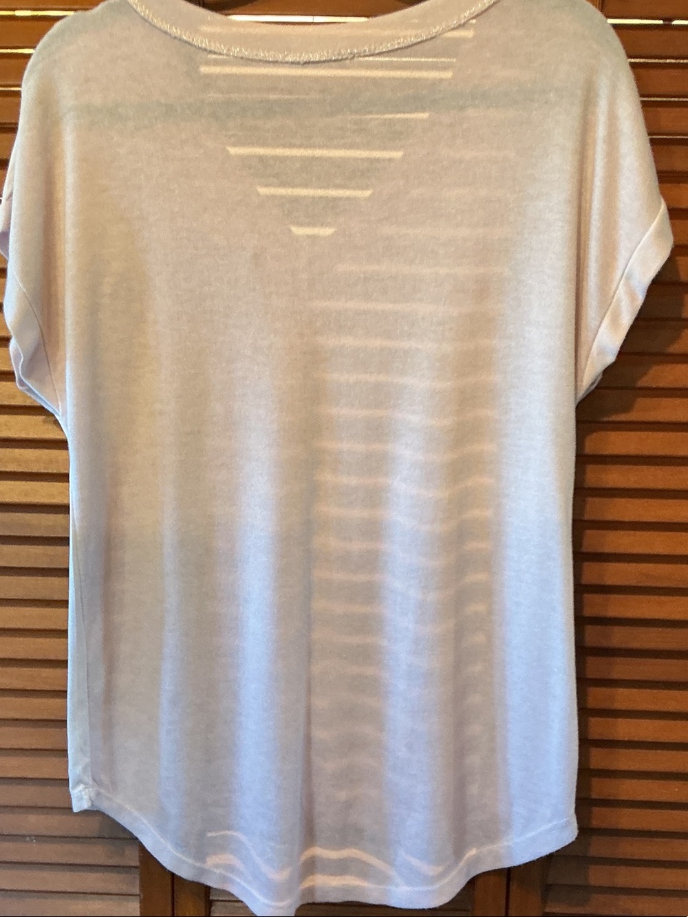 Made in Italy Light Pink V-Neck Short Sleeve Tee - Picture 2 of 5